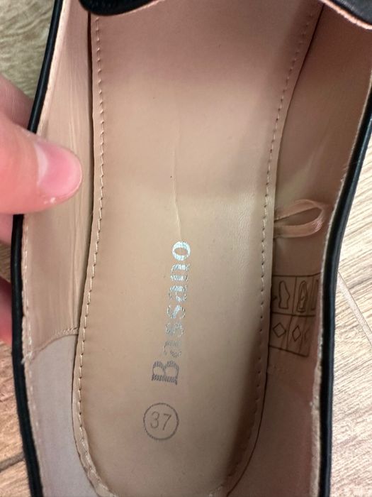 Damskie półbuty 37