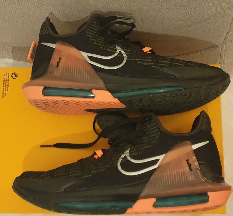 Lebron Witness VI nike buty do koszykówki rozm 43 (27,5cm)