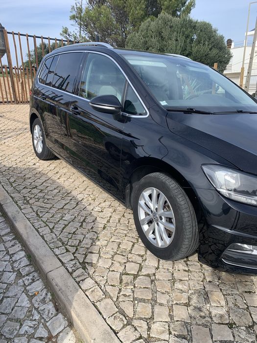 VW touran 1.6 tdi , cx 6 velocidades ,7 lugaresElegância e Conforto Highline: