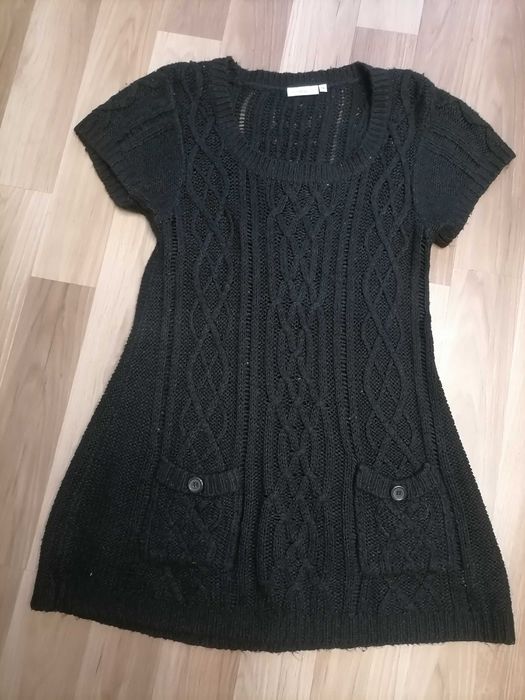 Długi sweter krótki rękaw