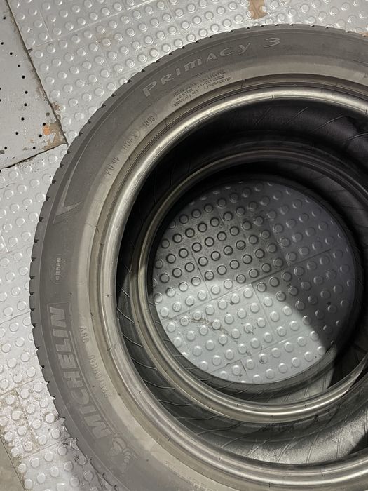 Pneus 225-50-R18