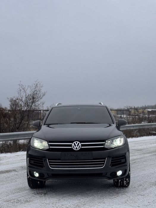 Продам Volkswagen Touareg 2013 3.0 дизель