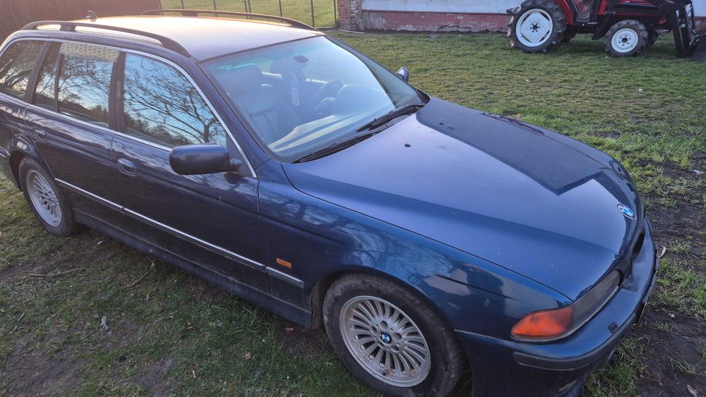 Części BMW E39 528i 2.8i M52 193KM Cała na części Biarritzblau