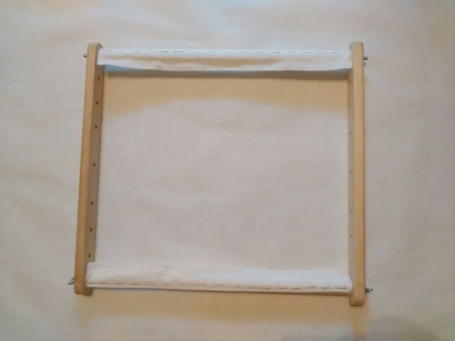 Пяльцы, рамка (станок) для вышивания