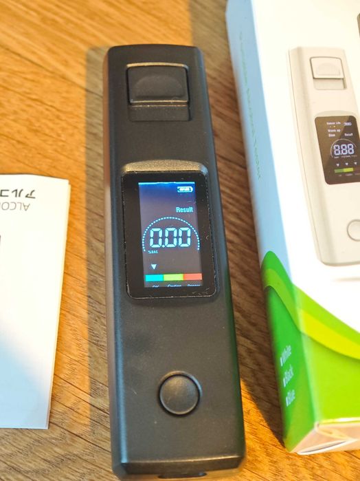 Alkomat Bezustnikowy Profesjonalny Precyzyjny LCD Jak Policyjny Cyfrow