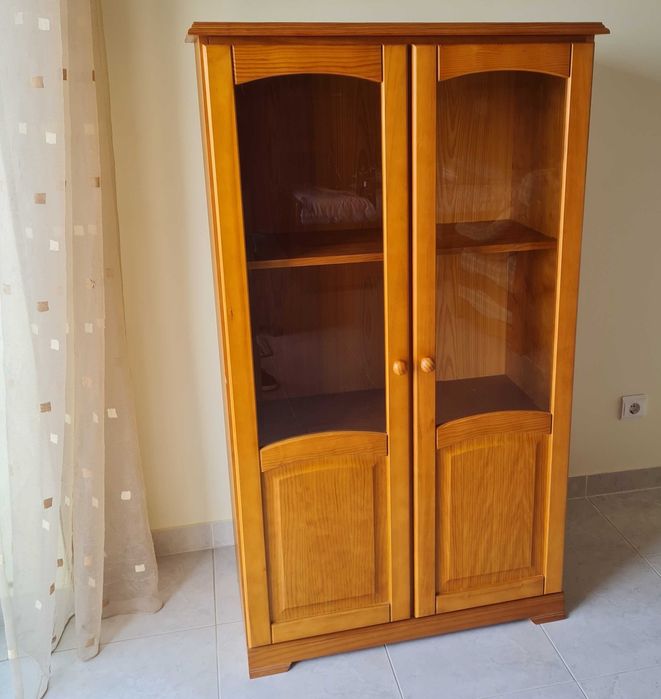 Movél Aparador/Cristaleira em Pinho Mel