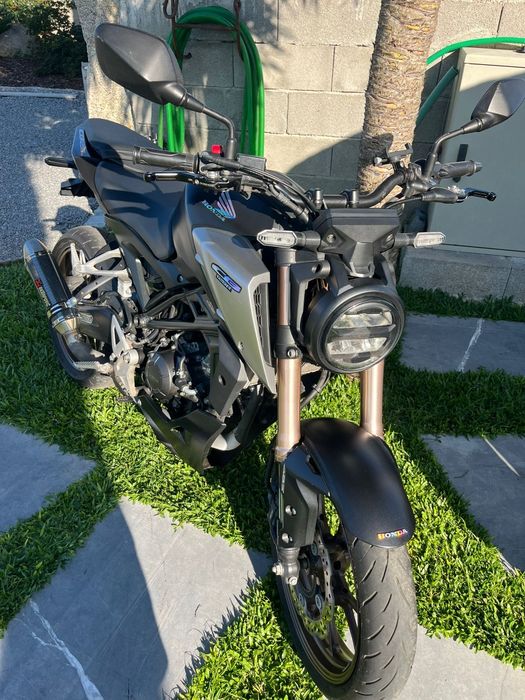 Honda CB125R 2022