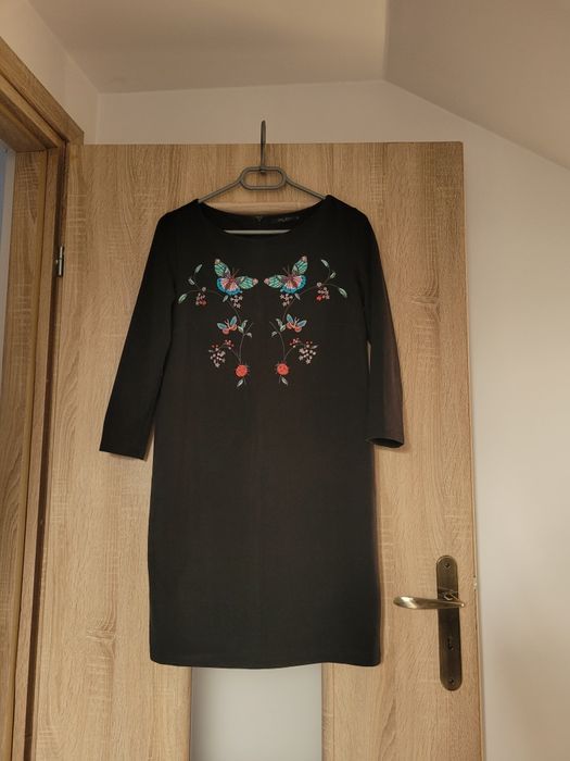 Mohito sukienka z haftem L