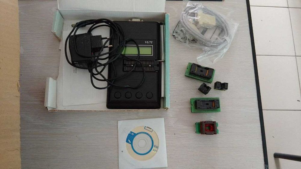 Програматор ТРИТОН (TRITON)+ V5.7T USB + усі необхідні каретки!!