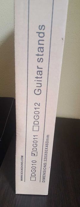 Универсальная стойка для   гитары SOUNDKING DG011 и др.
