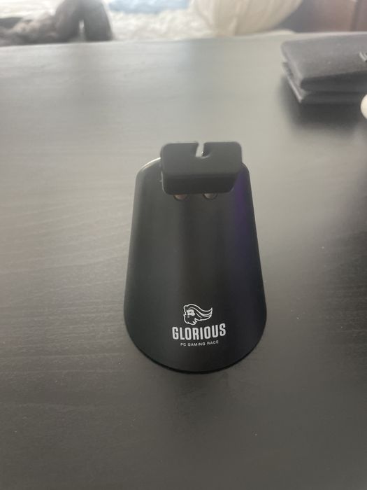 Suporte para rato (mouse bungee) glorious