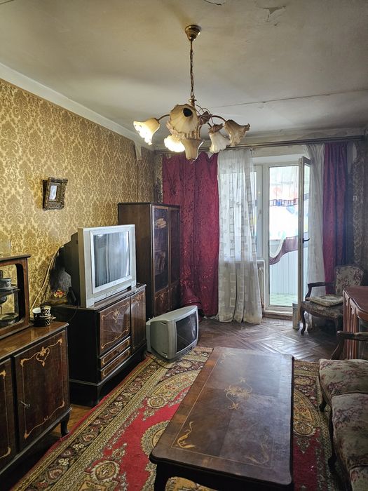 Продам 3-к.квартиру, Тракторостроителей, 158, метро Салтовское 10 мин