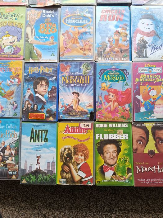 48 Cassetes VHS diversas