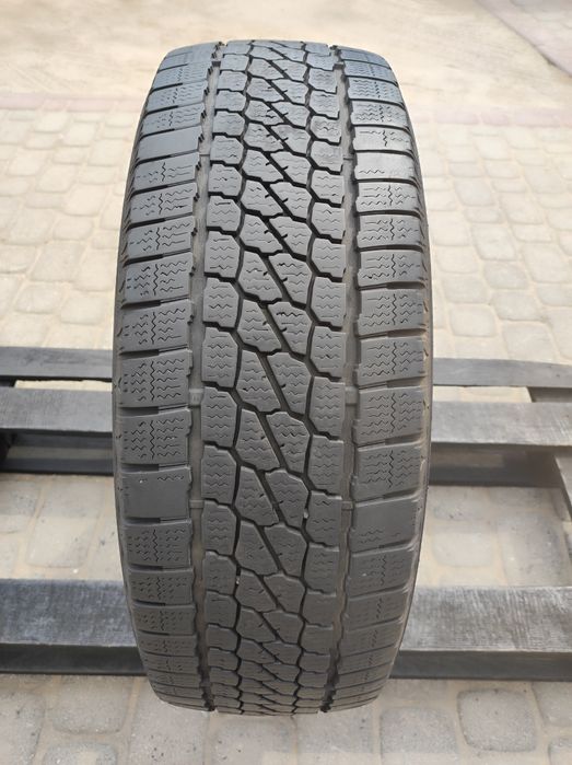 225.65.16c jedna opona Firestone Vanhawk  2 Winter