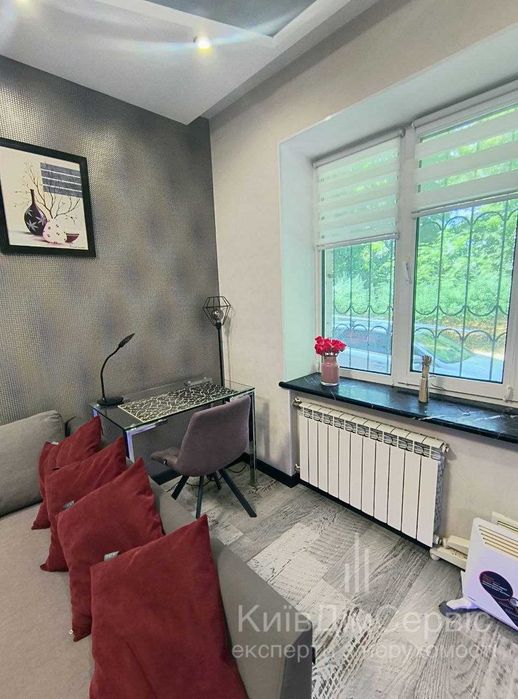 Продаж 2к квартири Госпітальна 2 Центр Печерський