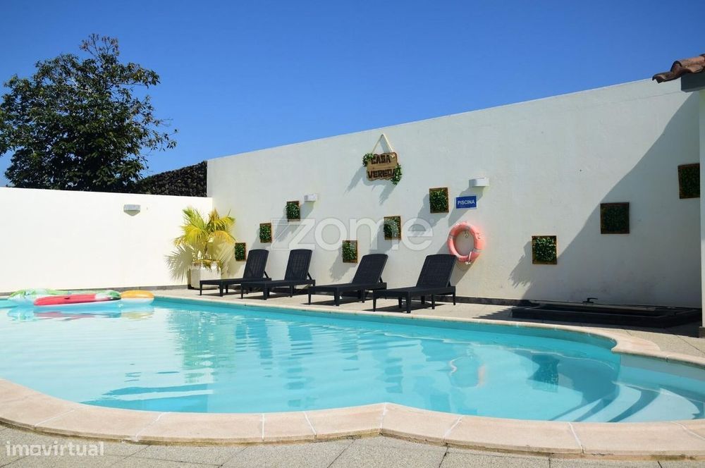 Moradia T4 com Licença AL e Espaços Versáteis – Excelente Oportunid...