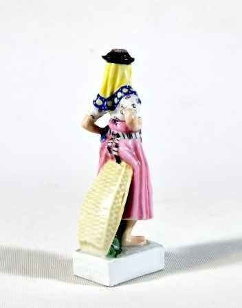 Escultura Varina em porcelana da Vista Alegre Leopoldo de Almeida