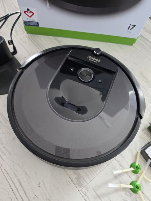 Robot sprzątający IROBOT Roomba i7