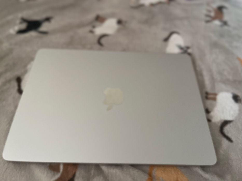 Macbook Air 13” M2 | 16GB RAM | 256GB | srebrny | komplet | bateria 86%