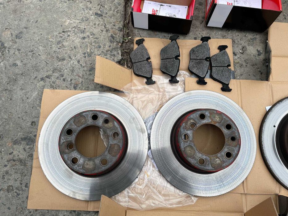 Гальмівні Диски Передні/Задні/Колодки BMW E34, E34 тормозные диски