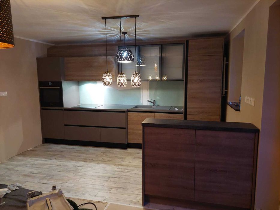 Usługi stolarskie, złota rączka - meble na wymiar, montaż, naprawy