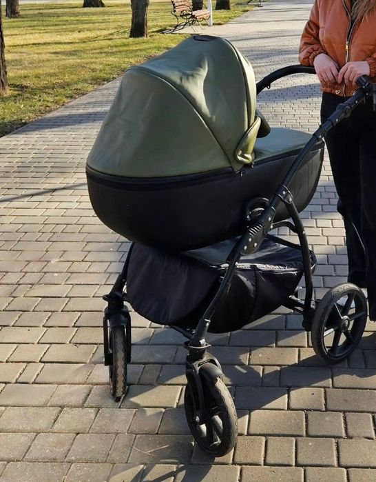 Коляска 2в1 в гарному стані