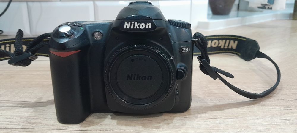 Aparat Nikon D50