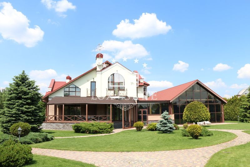 LuxEstate Продам Элитный дом Конча-Заспа c выходом на большую воду