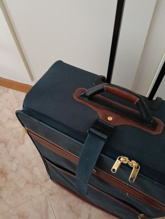 Mala de porão troler de qualidade superior em excelente estado