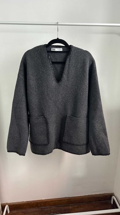 Camisola Zara cinzenta com bolsos
