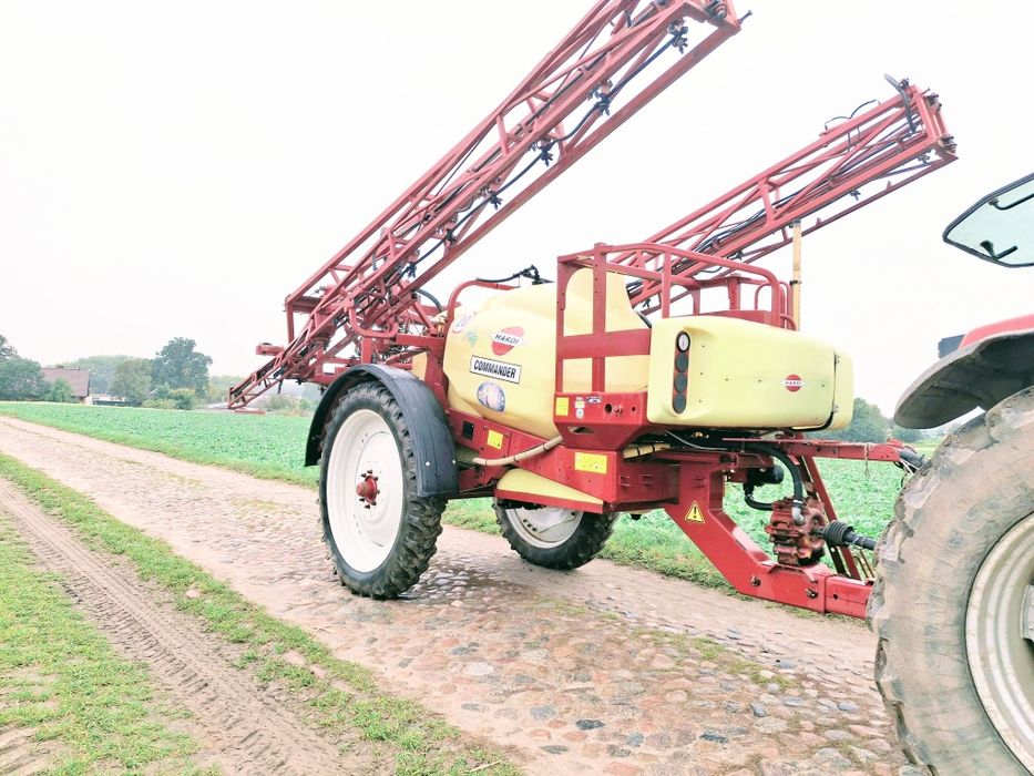 Opryskiwacz Hardi Commander Plus 2800l 24/21m Amortyzowana Oś stan BDB