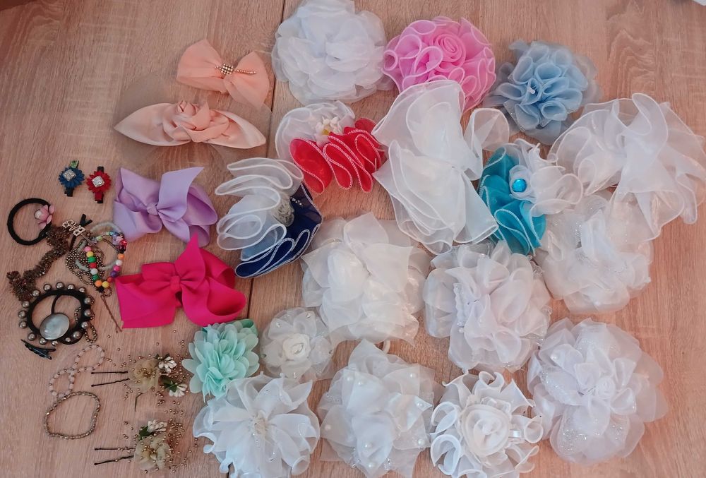 Банти, заколки за все 200 грн