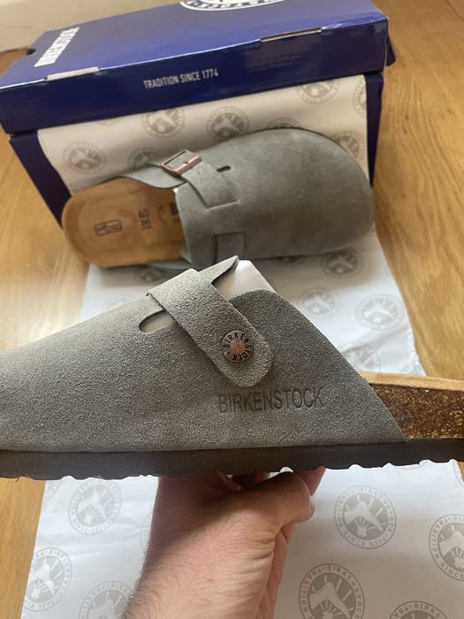 Brikenstock cinzenta