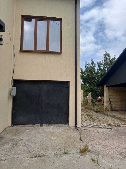 Продається сучасний житловий будинок