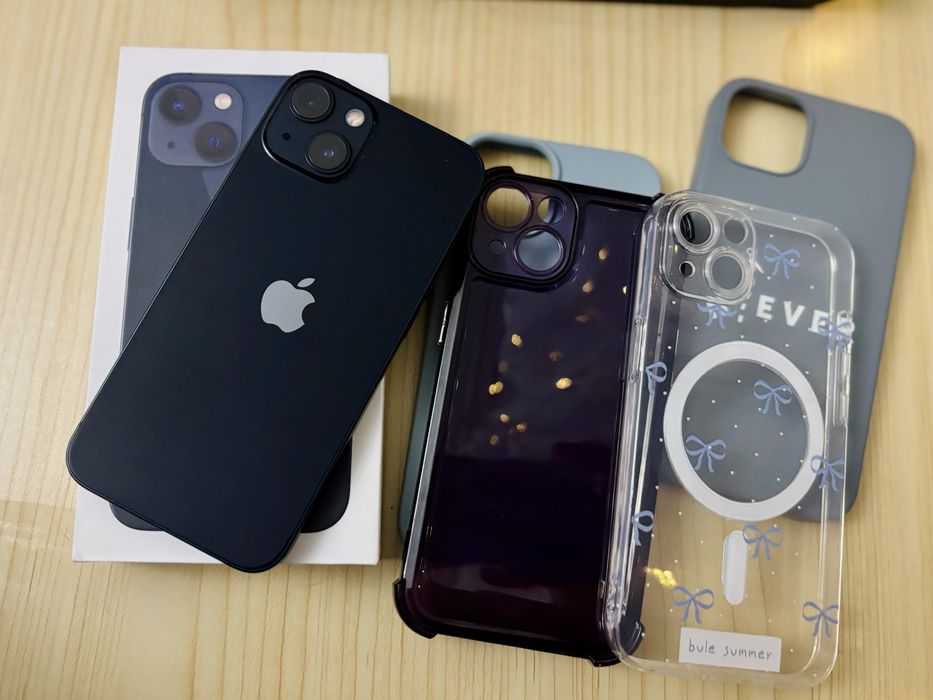 iPhone 13 128 ГБ у кольорі Midnight