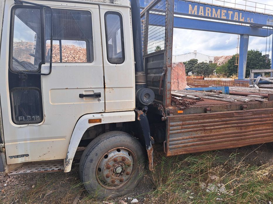 Camião VOLVO FL6 - 110A #MARG73