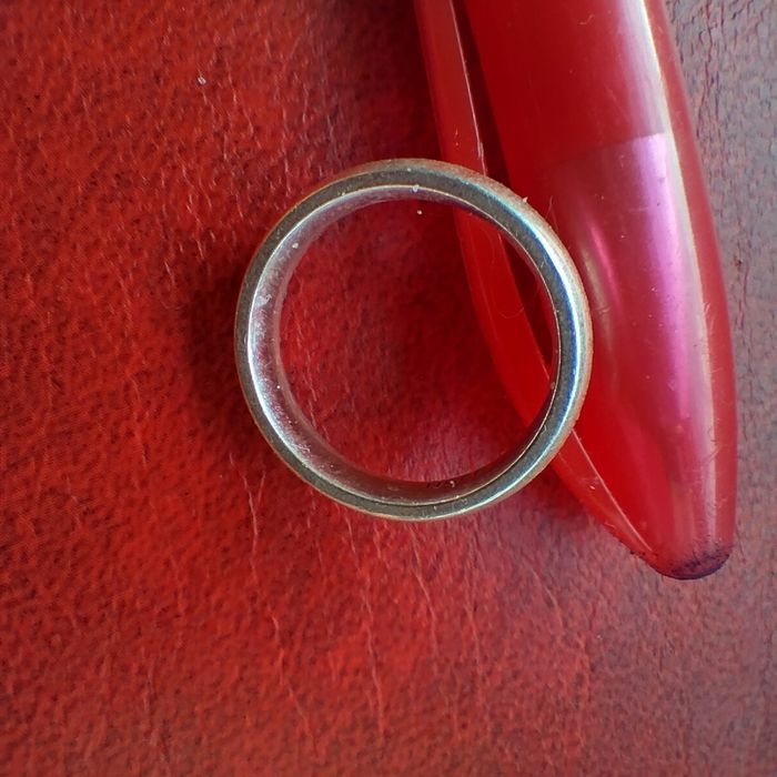 Срібна обручка. Б/У. 925 проба. 4,03 грн.  15,5-16 розмір