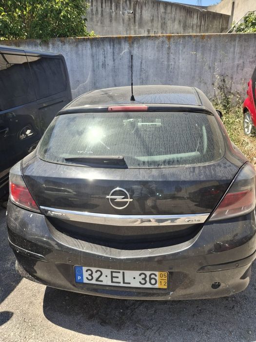 Opel Astra Coupe junta cabeça queimada