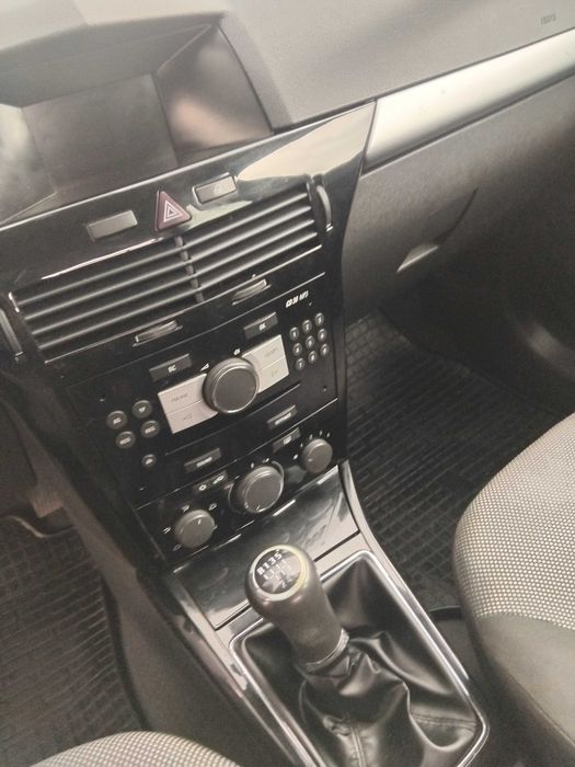 Машину Opel Astra