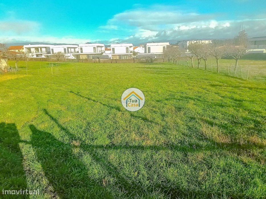 Lote Urbano em Assilhó, Albergaria-a-Velha — Albergaria-A-Velha E Valmaior, Aveiro