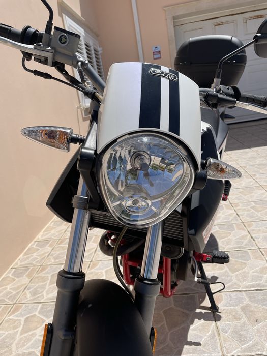 Vendo UM Scrambler Renegade 125 C/Nova!