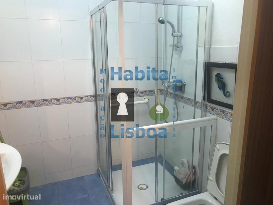 Quarto individual para Estudante Junto ao Metro Alfornelos