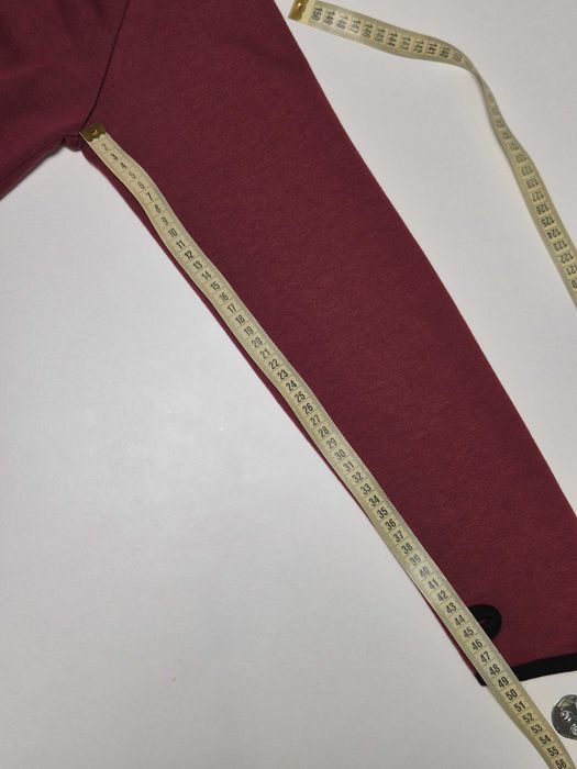 Худи бордового цвета