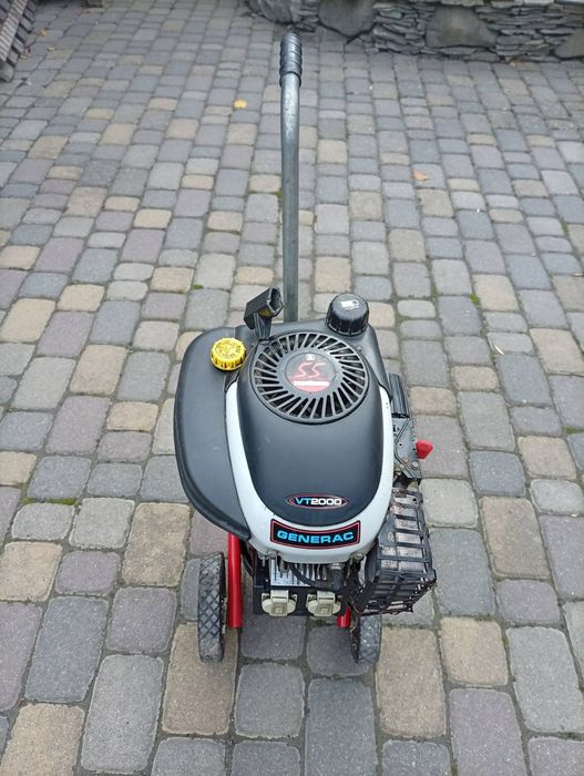 Генератор 2000 Wt