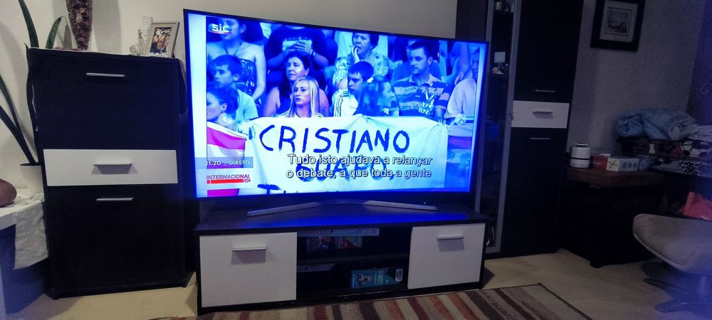 Smart TV Curva Samsung 65" 4K (Modelo UE65MU6225) – Excelente Estado