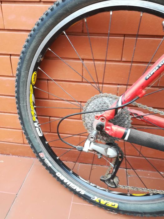 Bicicleta TREK 6500 + rolo treino