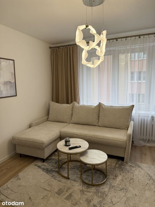 ***Trzypokojowe***Centrum***Bezpośrednio***Duży balkon**Okazyjna cena*