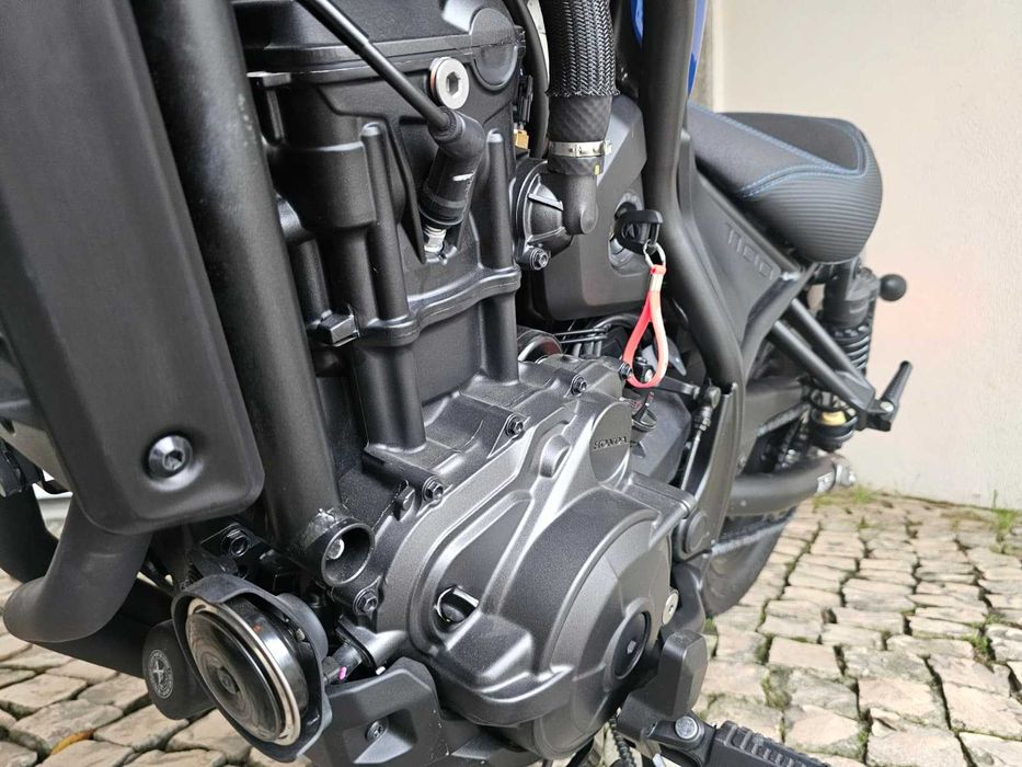 Honda REBEL CMX 1100 com 135 kms de Maio deste ano impecável