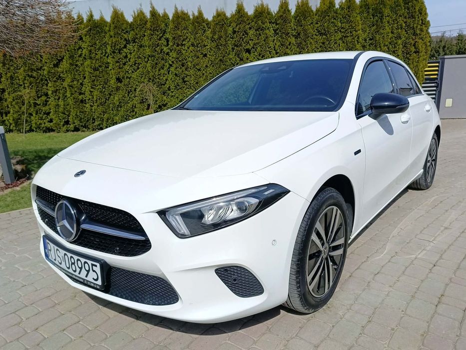 Mercedes-Benz Klasa A Mercedes-Benz Klasa A 250 e PHEV  8G-DCT