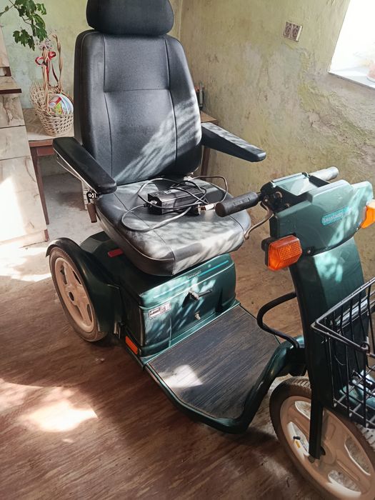 Skuter inwalidzki elektryczny